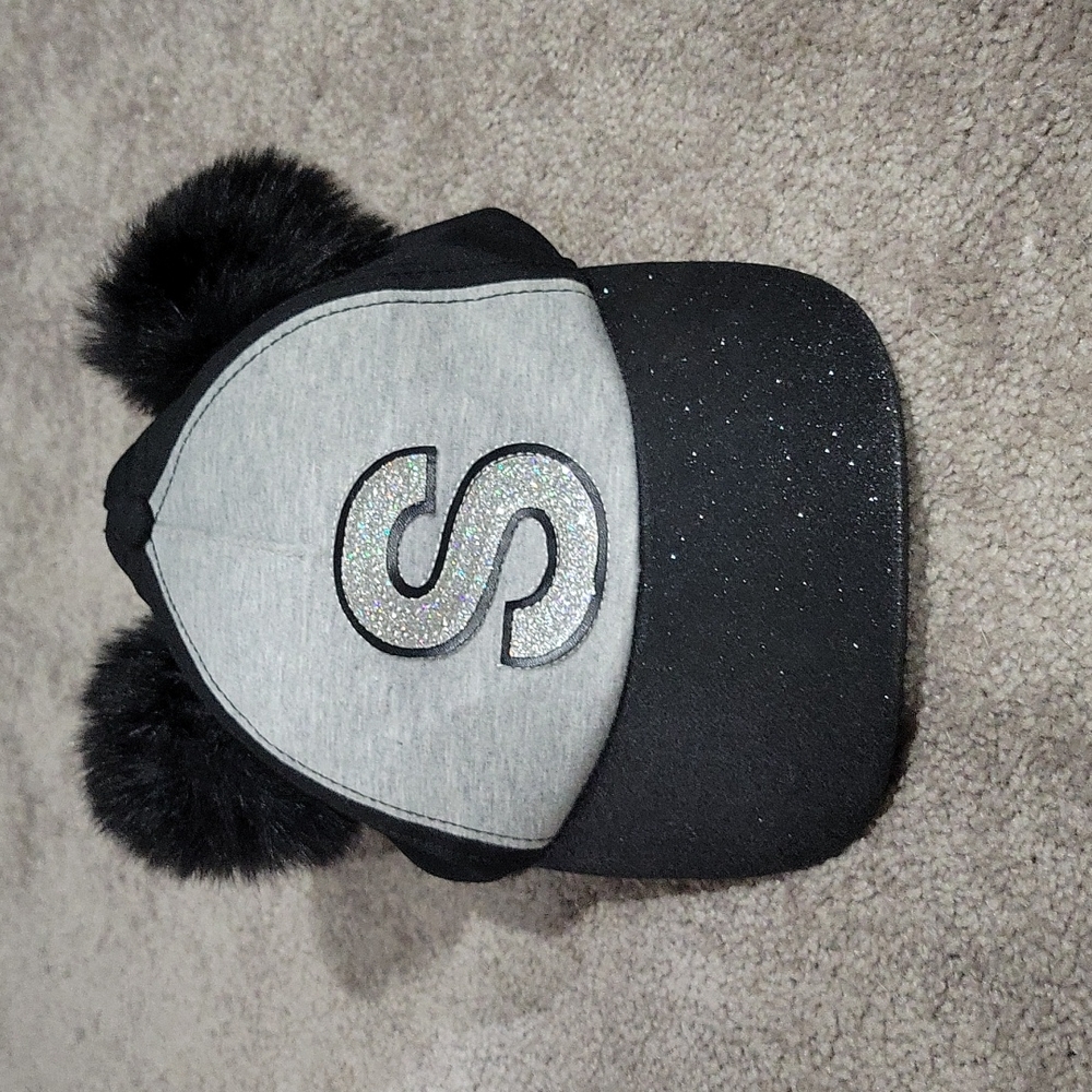 Justice hat
